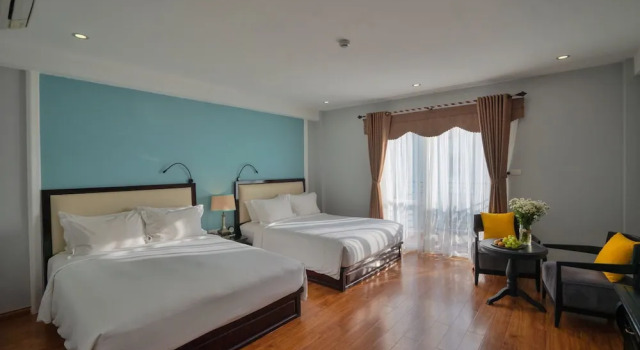 Семейный номер Standard с балконом и с красивым видом из окна Hoian Sincerity Hotel & Spa
