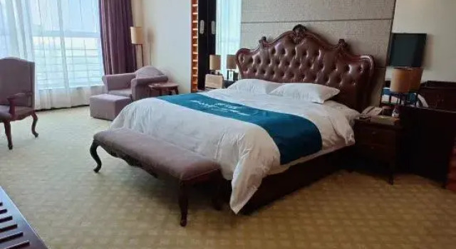 Люкс Bohai International Hotel