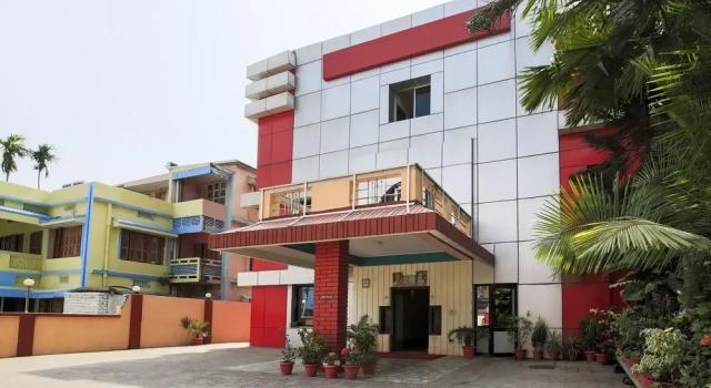 OYO 436 Hotel Everest Inn, Reservar Hotel Biratnagar 1st province