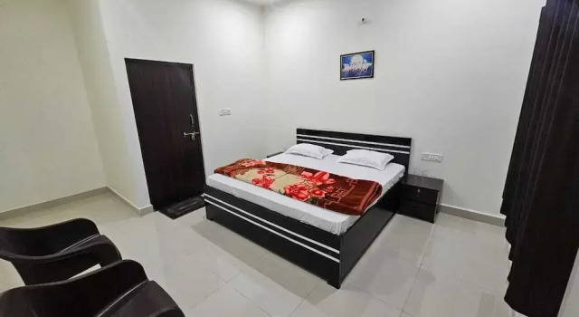 The Govindam Resort, Забронировать Курортный отель Отели Вриндавана с парковкой, Парковка