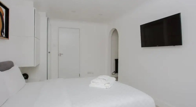 Homely 2 Bedroom Apartment in Maida Vale
