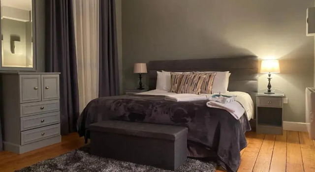 Strelitzias SelfCatering BandB Studio 1, Book Hotel Bantry County Cork