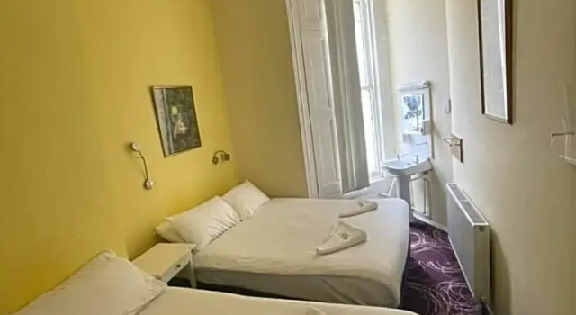 Семейный номер Standard Manor Hotel