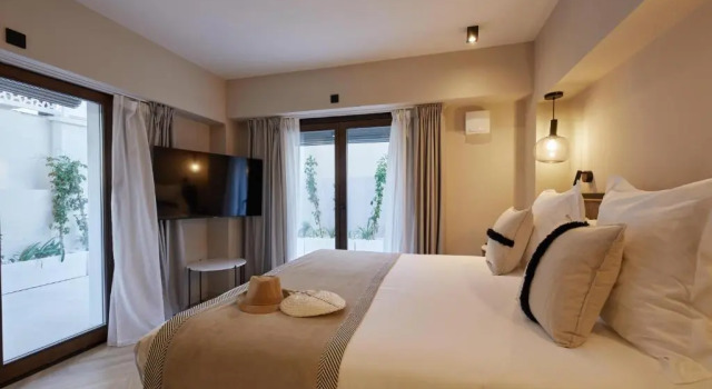 Полулюкс Belle Marivent Boutique Hotel