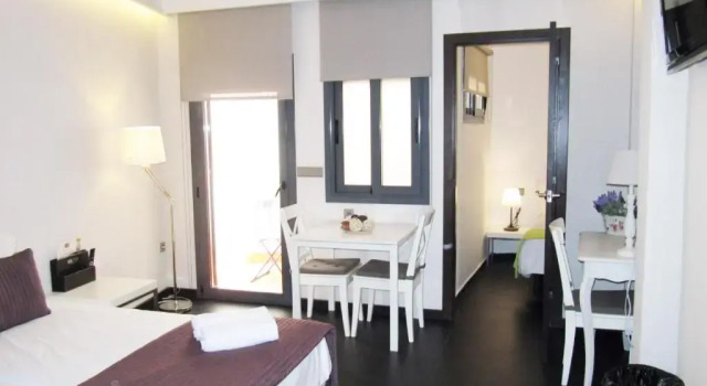 Апартаменты Barcelona Fifteen central Aparthotel