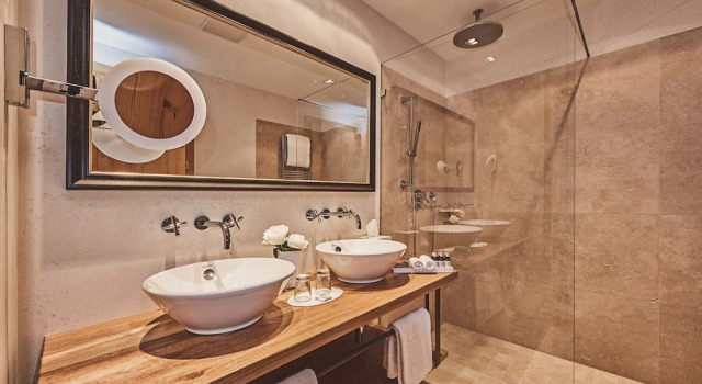 Двухместный номер Superior с балконом Resort Das Achental