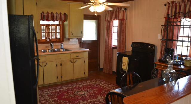 Gin Creek Plantation, Book Bed and Breakfast Hoteller i Moultrie med parkering, Parkering