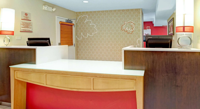 Hawthorn Suites by Wyndham - Northbrook Wheeling, Rezerwuj Hotel Northbrook 