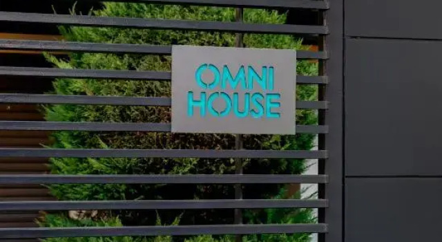 Omni House, Prenota Hotel Hotel a Epiro con parcheggio, Parcheggio