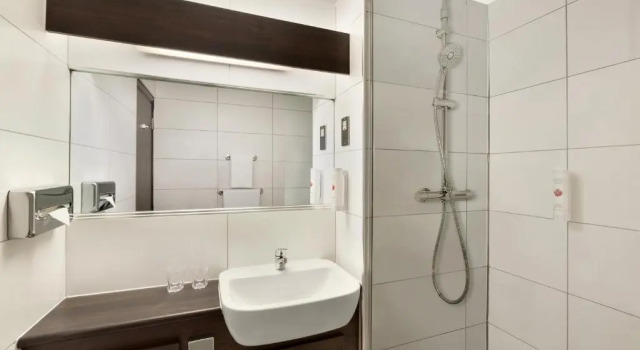 Семейный номер Standard Ramada by Wyndham Bristol West