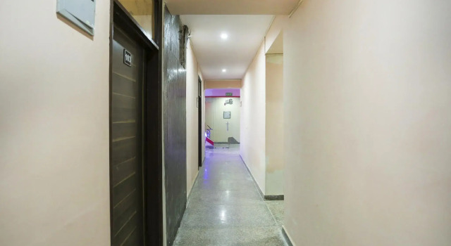 Hotel O Sector 3 Ghaziabad Formerly Cloud Inn, Забронировать Отель Газиабад штат Уттар-Прадеш, рядом с Артала