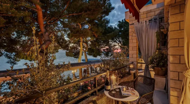 Apartment Mucrum, Забронировать Апартаменты/квартира Отели Макарска с парковкой, рядом с Францисканский монастырь, Парковка
