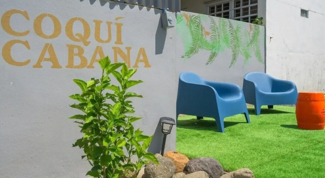 Walk to Beach or Swim in the Pool, 4 Bedrooms 4 Home by Redawning, Prenota Hotel Hotel a Humacao con piscina, Piscina