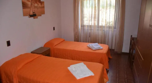 Casa Vacanze Ester, Prenota Appartamento Hotel a Veneto con parcheggio, Parcheggio
