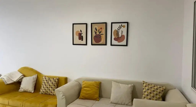 Lovely 1-bedroom rental unit with sea view