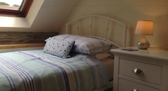 Коттедж с 4 комнатами Troedyrhiw Holiday Cottages