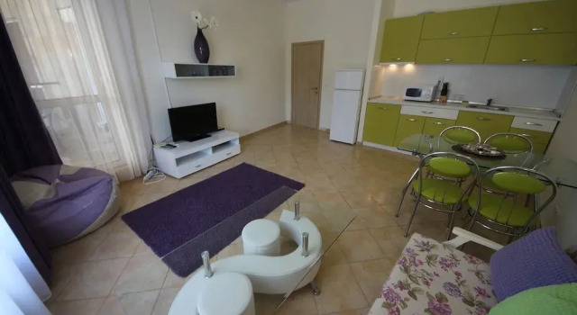 Апартаменты Comfort с красивым видом из окна Menada Negresco Apartments