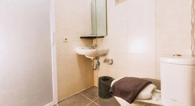Deluxe Dreier Zimmer Front One Hotel Airport Solo