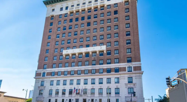 The Mayfair Hotel Los Angeles