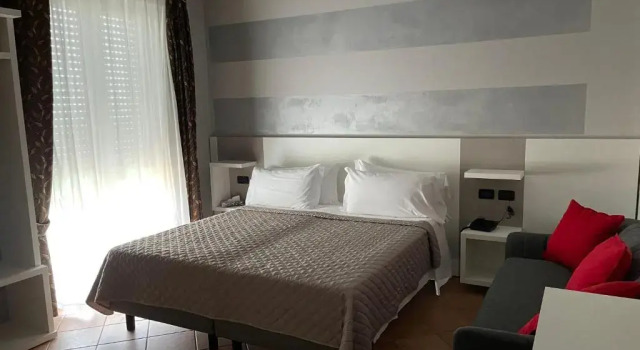 Трёхместный номер Comfort с балконом и с видом на озеро Hotel Villa Rosa