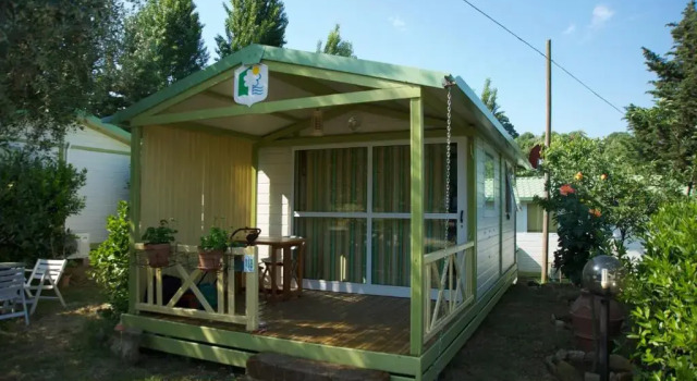 Шале Villaggio Turistico Camping Il Fontino
