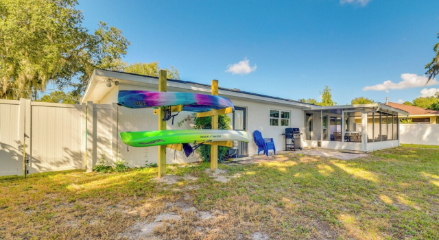 Lakefront Inverness Getaway w/ Kayaks & Bikes!, Réserver Hôtel Inverness Floride