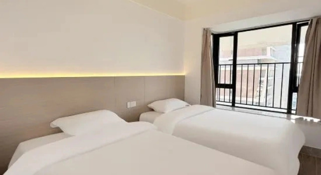 Люкс с 2 комнатами с красивым видом из окна Jifeng Seaview Light Residence (Shili Silver Beach, Hailing Island, Yangjiang)