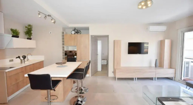Апартаменты SERRENDY Dead center of Cannes Only 2 minutes on foot to the Croisette!