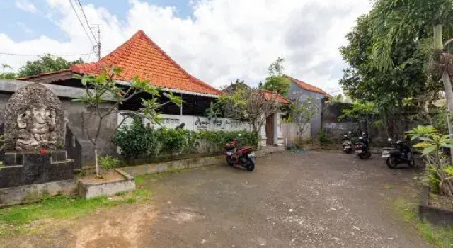 Urbanview Asung 2 Guesthouse near Canggu, Boek Hotel Dalung Bali