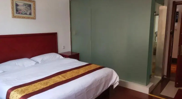 Двухместный номер Standard GreenTree Inn Heze Development Zone Guangzhou Road Yuehua Express Hotel