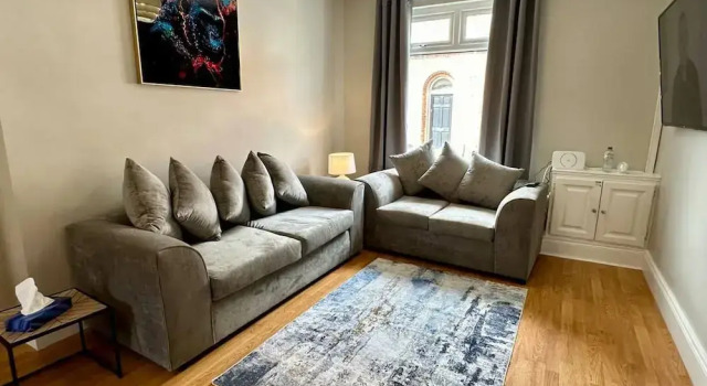 Коттедж 2br Ormeau Central in Belfast