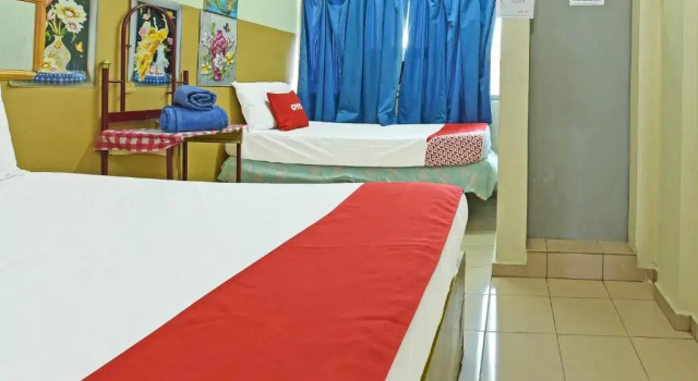 Трёхместный номер Standard Spot On 90625 Super Green Grass Hotel