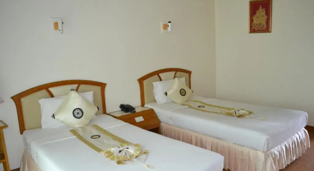 Phuket Golden Sand Inn - SHA Extra Plus, Забронировать Отель Отели Южного Таиланда 3 звезды, 3*