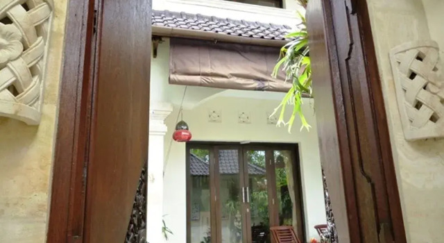 Villa on Bisma, Varaa Bed and Breakfast Ubud Gianyar, lähellä Ubud Monkey Forest