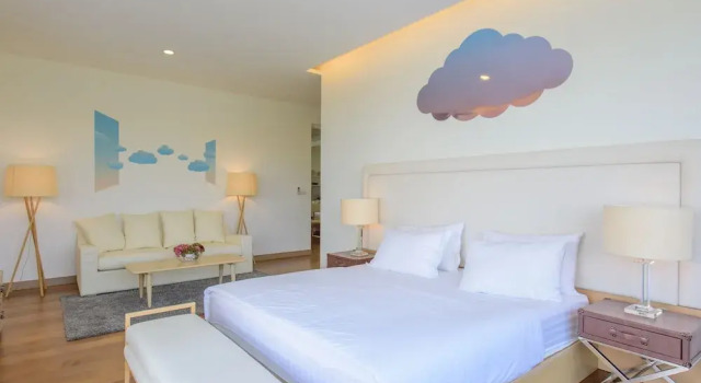 Номер Standard Пентхаус с балконом и с видом на озеро The Gallery Khao Yai Hotel and Residence - SHA Plus