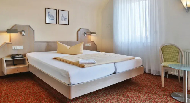 Hotel Weingarten, Забронировать Отель Бад-Дюркхайм Wine Route, рядом с Gradierwerk Bad Durkheim