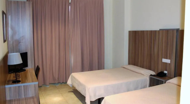 Hotel Camino Real, Забронировать Отель Дуэньяс Паленсия