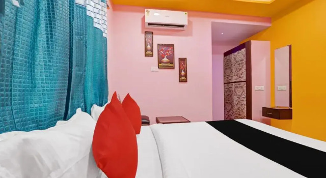 OYO Flagship 82757 Hotel Relax Inn, Забронировать Отель Отели штата Махараштры 3 звезды, 3*