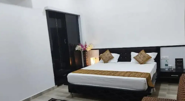 Номер Premium Hotel Darbar-E-Khas