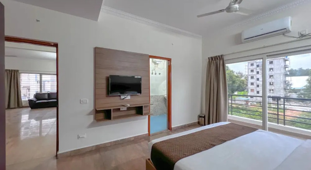 Номер Standard Hotel Elite by Agira- Spacious Apartments with Balcony
