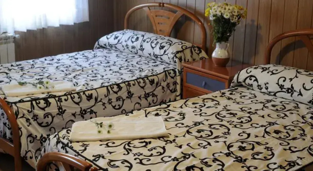 Casa Rural los Cazadores, Забронировать Отель Пинеда-де-Хигуэла 