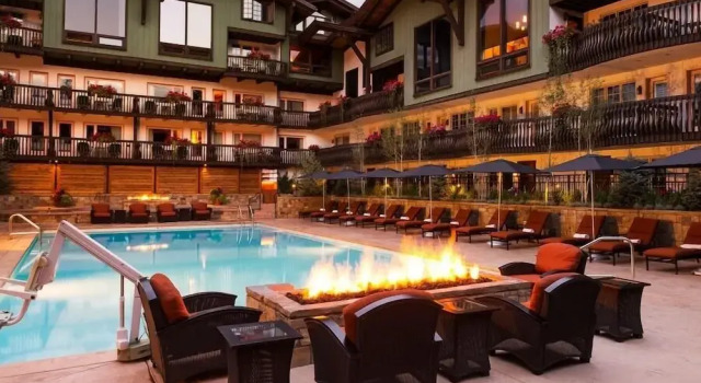 Номер Standard The Lodge at Vail 2 BR Condo in the Heart of Vail by RedAwning