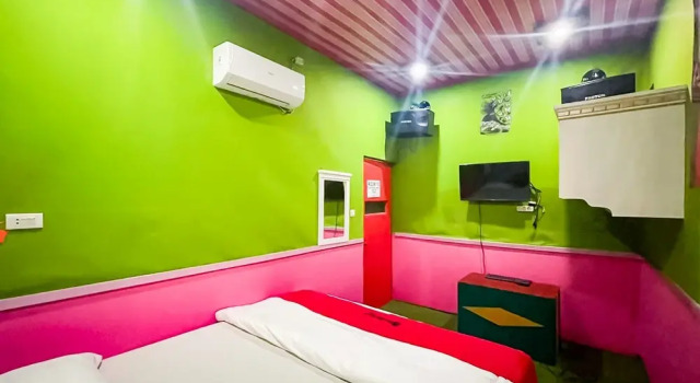 RedDoorz Syariah @ Jalan RJ Junjungan Lubis Pandan, Rezerwuj Hotel Pandan North Sumatra Province
