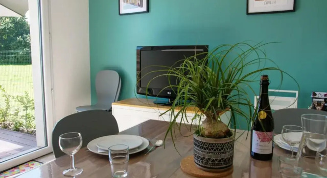 Коттедж Maison neuve lumineuse avec jardin, parking privé