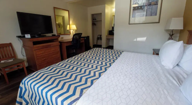 Двухместный номер Standard с балконом Hotel Inn Pendleton I-84