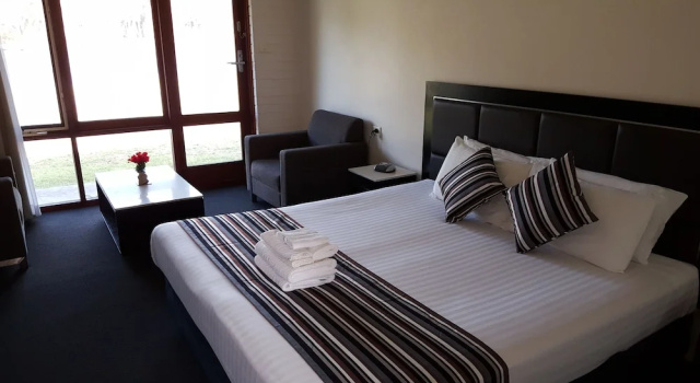 Люкс Hibiscus Lakeside Motel
