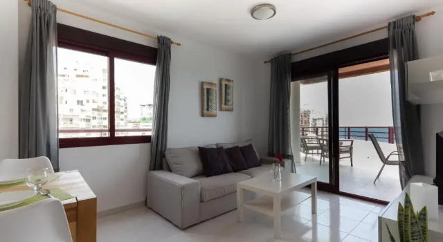 Topacio Penthouse 17a - Costa Carpediem, Забронировать Отель Отели Кальпе с парковкой, Парковка