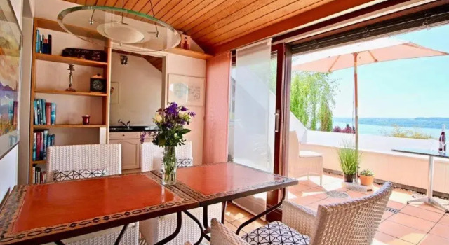 Ferienwohnung mit Seeblick und Dachterrasse in Überlingen, จอง อพาร์ทเมนท์ Überlingen Baden-Württemberg
