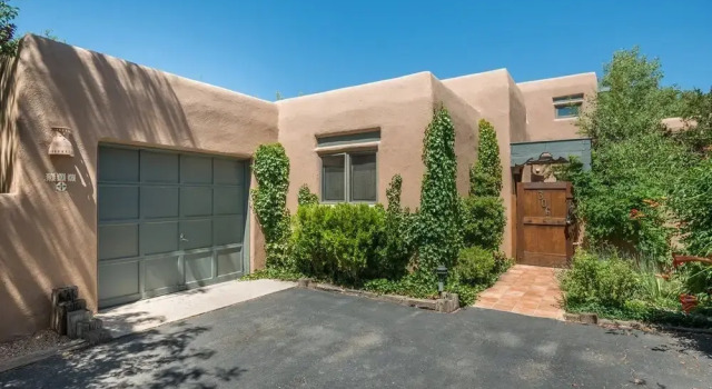 Alegre - Darling Vacation Home, Kiva Fireplace, Walk to the Plaza, Varaa Lomakoti Santa Fe New Mexico