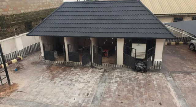 Deluxe 3 BR Apartment with Free WIFI